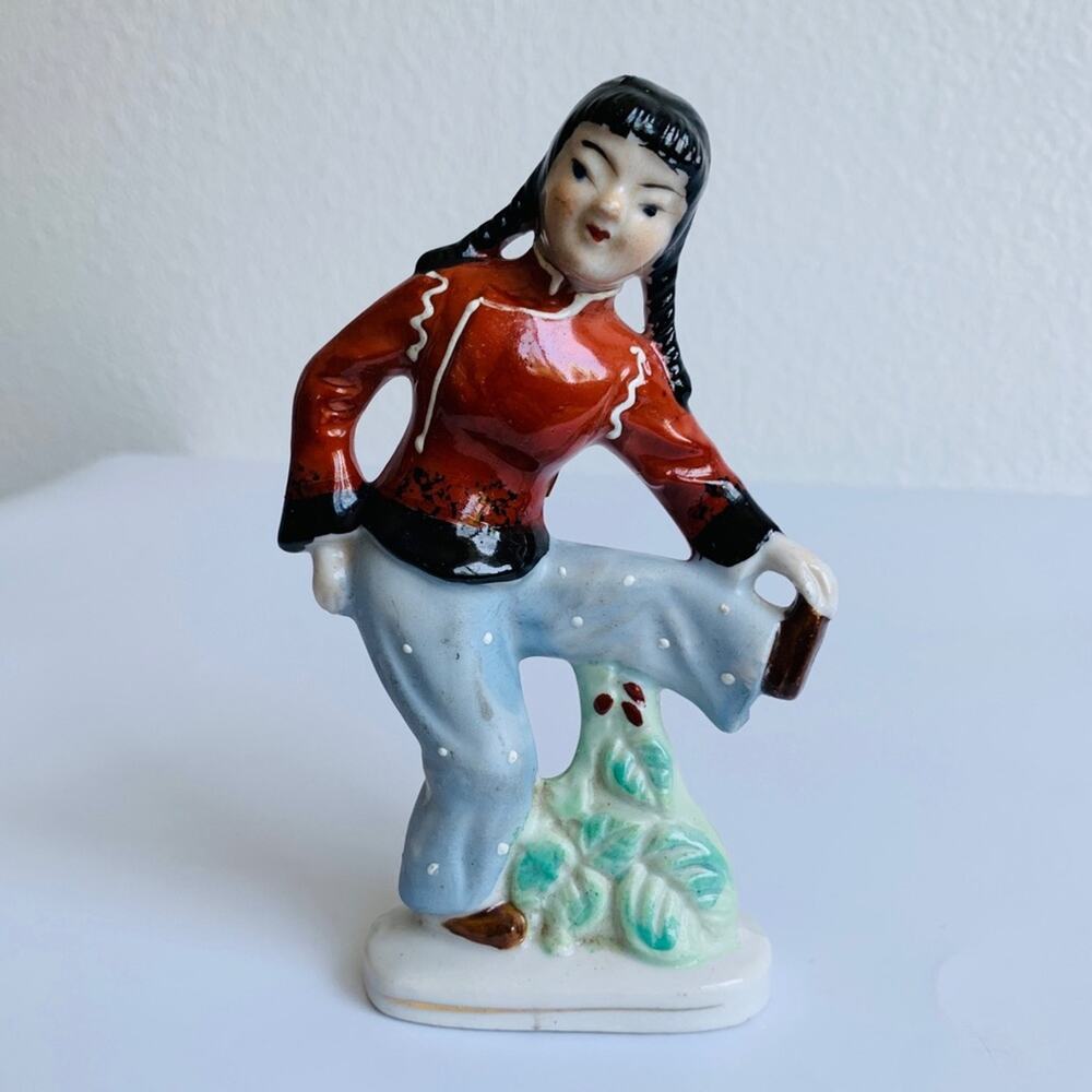 Vintage Japanese Porcelain Figurine
